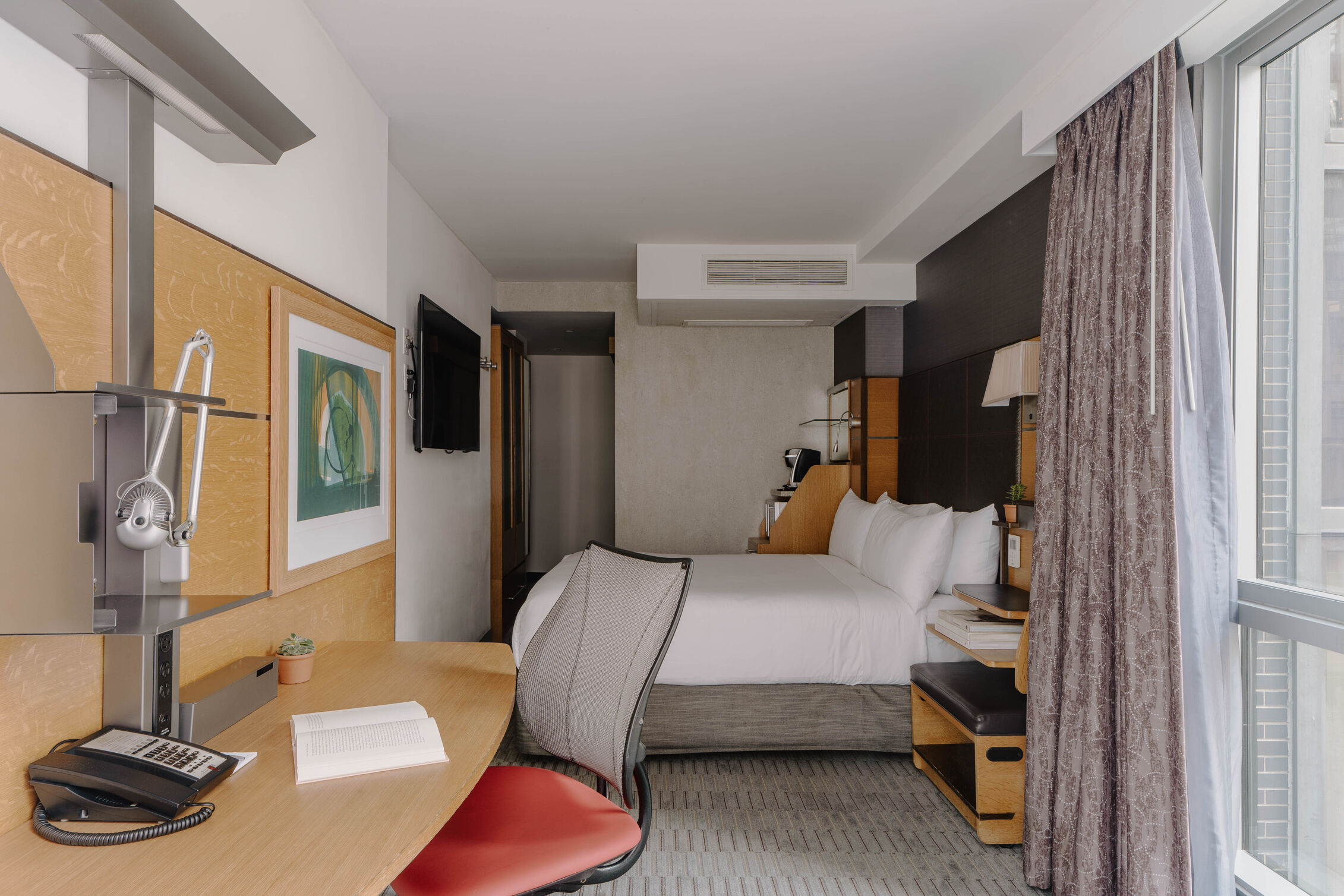 Adam_Firman_Club_Quarters_The_Jewel_Room_1108_Terrace_2-6_optimized_1000