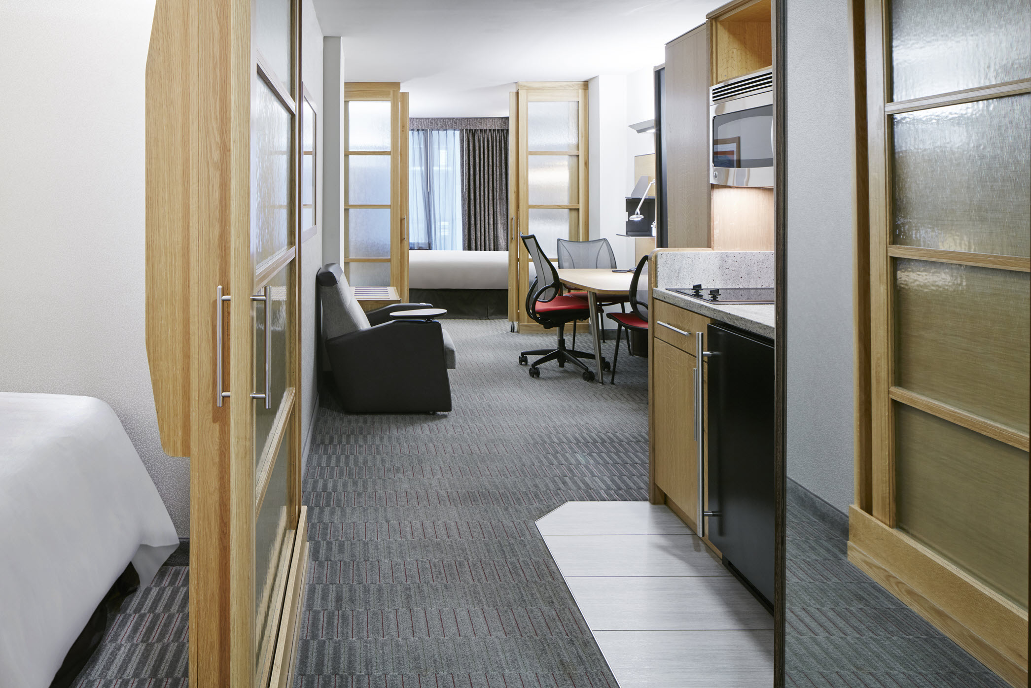 Deluxe TwoRoom Suite New York City The Jewel NYC