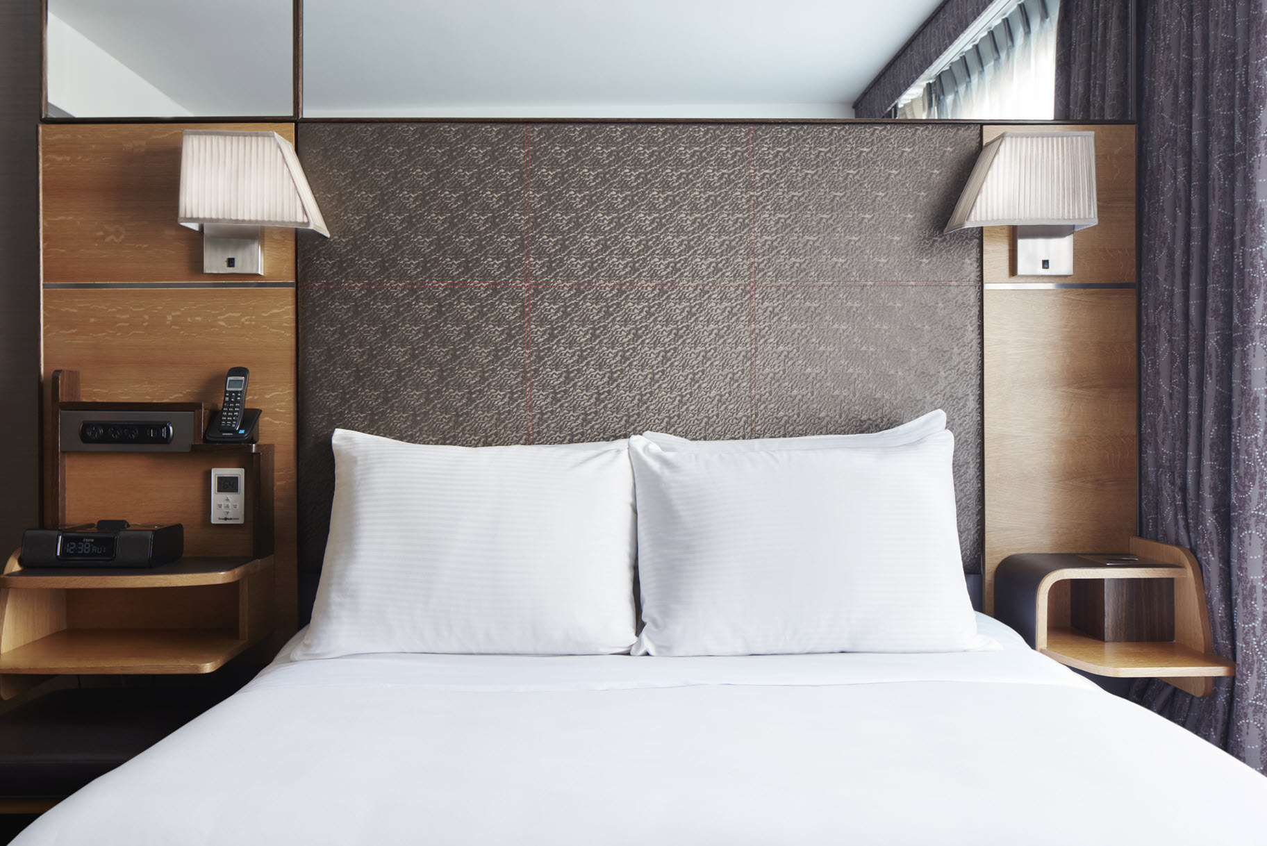 CLUB-WITH-VIEW_CQ_JEWEL_3617_White-Duvet - 72