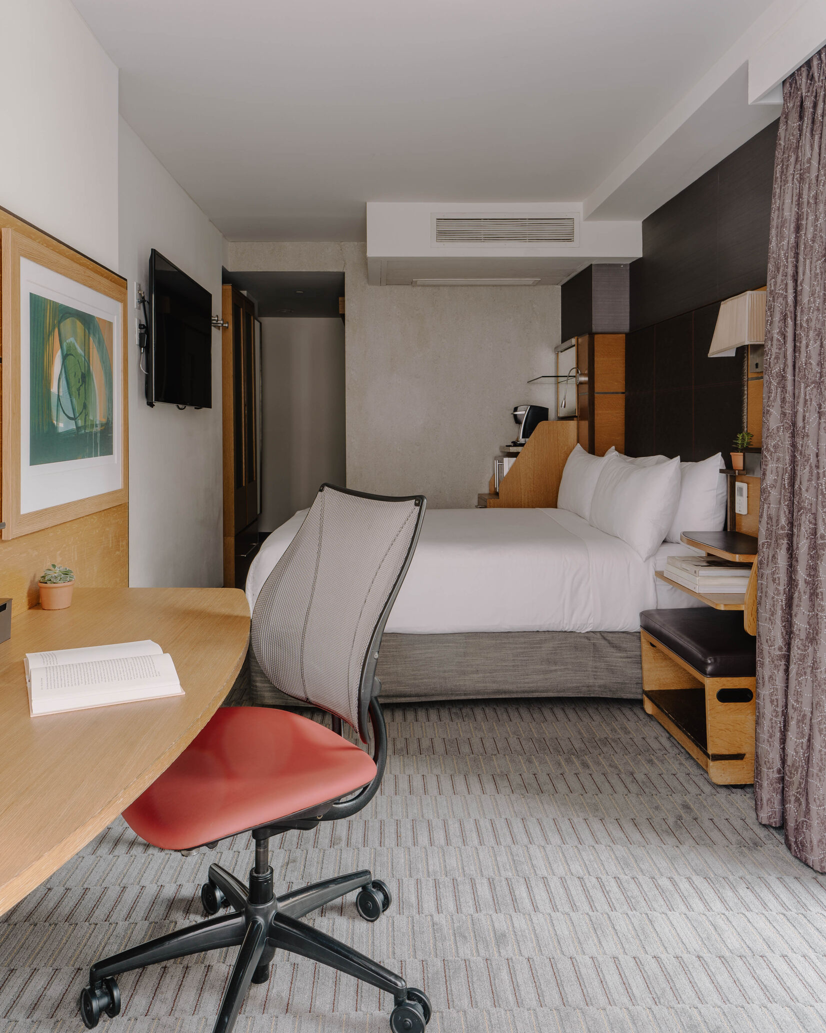 Adam_Firman_Club_Quarters_The_Jewel_Room_1108_Terrace_2-7_optimized_1000